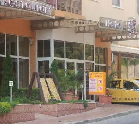 アパート Elias *