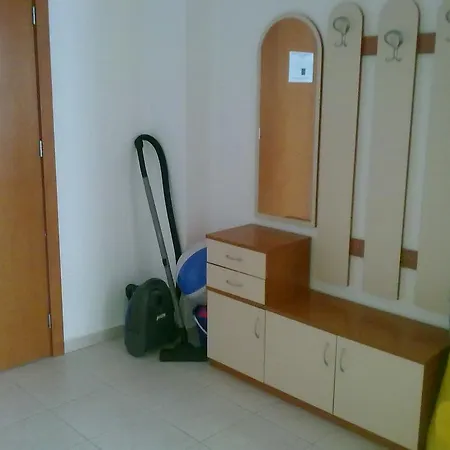 Elias Apartment
