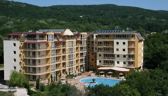 アパート Elias *